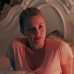 Meet your Posher, Leena